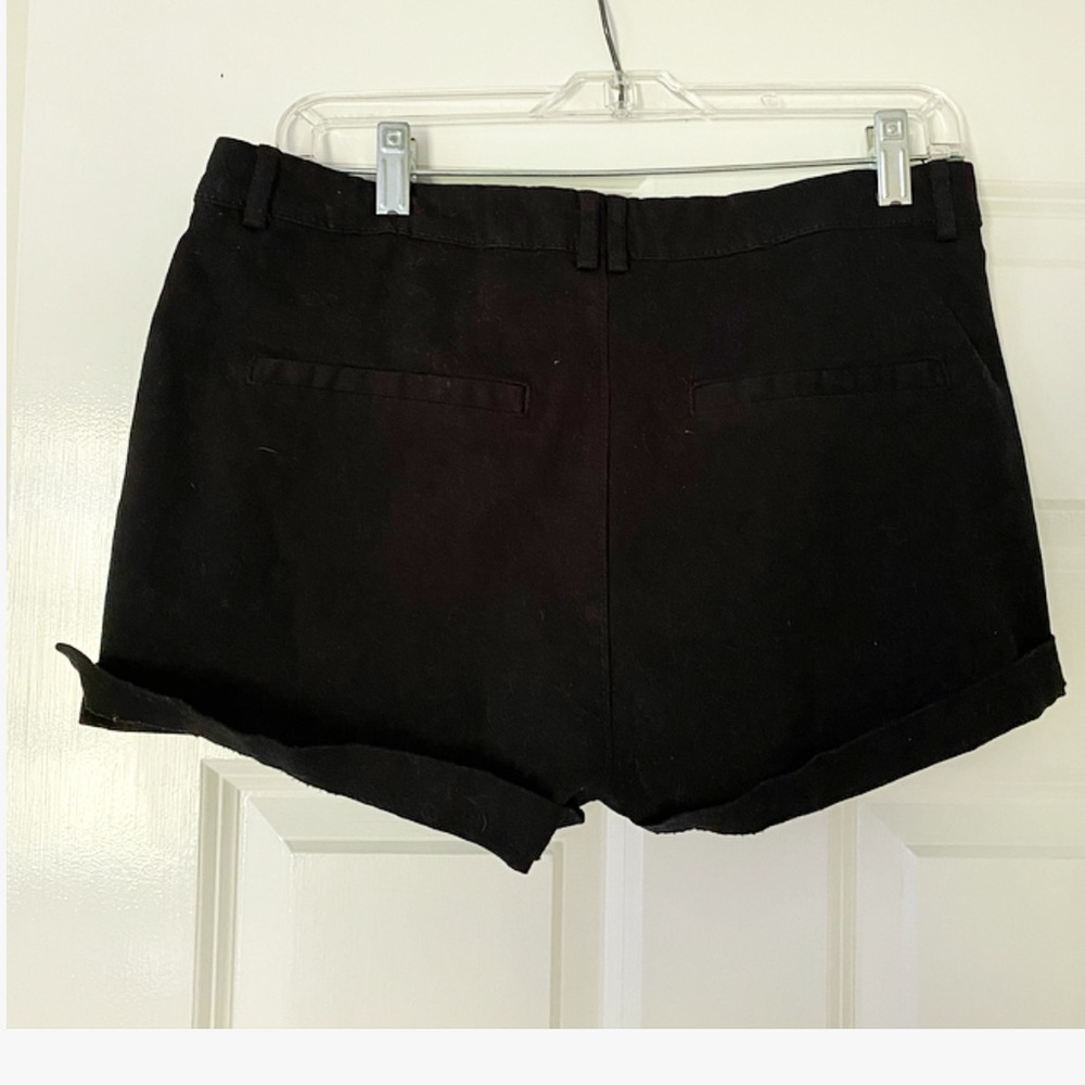 H&M Short - Picture 2 of 2